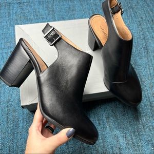 Vionic Perk Lacey Black Leather Heeled Booties